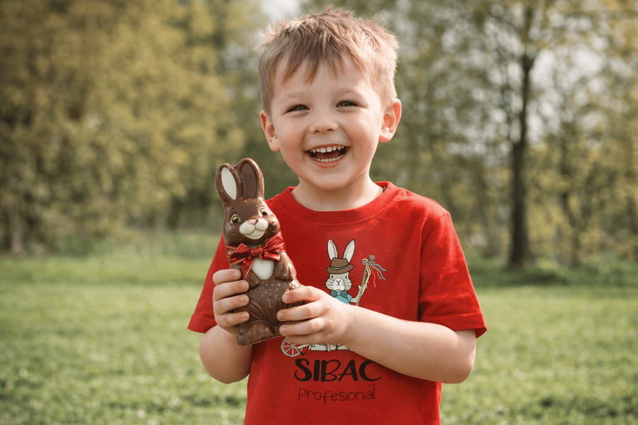 chlapec v tričku Šibač profesionál 2 mk